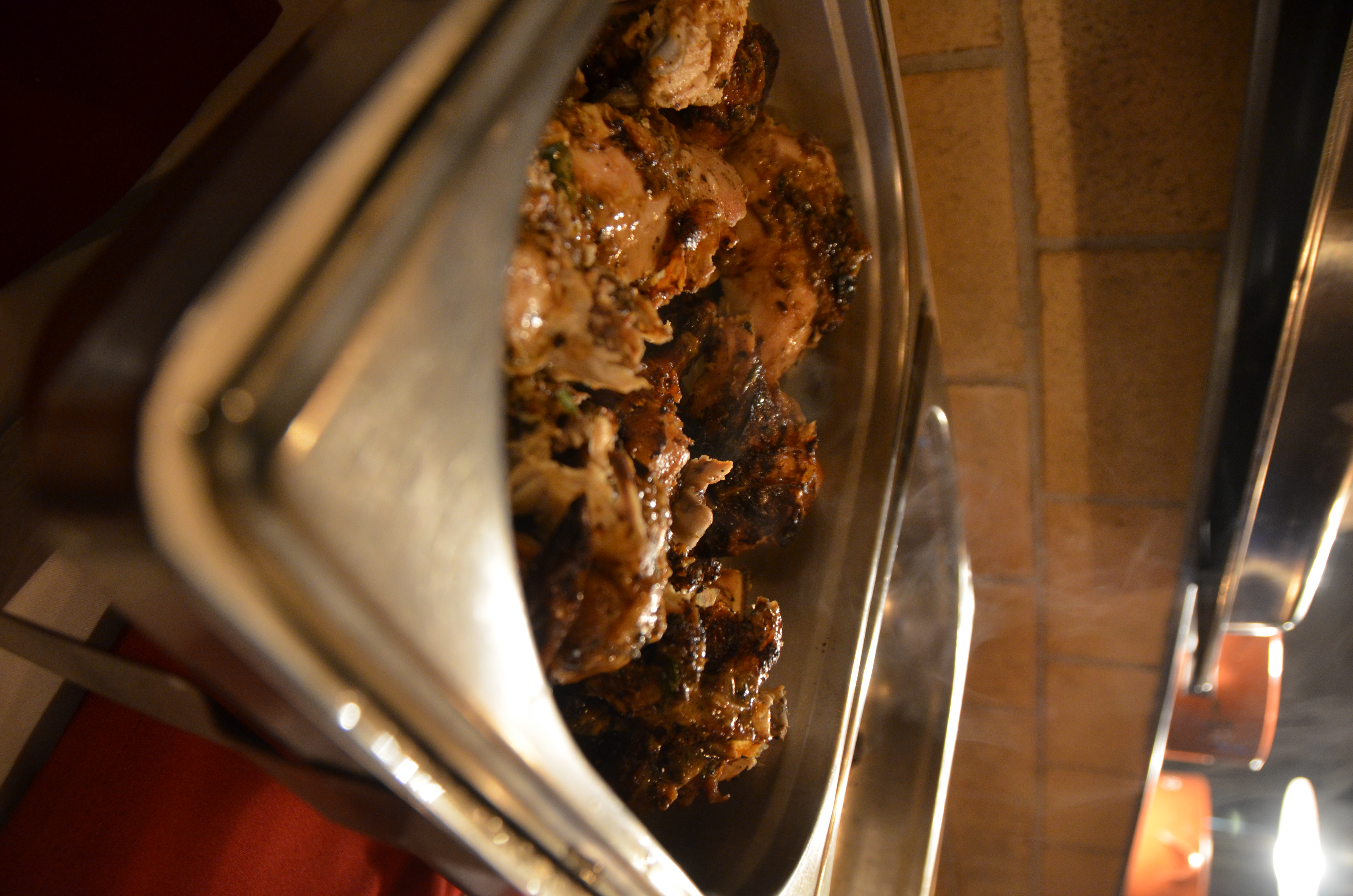 Prato de grelhados mistos no restaurante O Churrasco